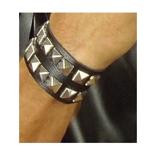 Ras de cou clouté simili cuir