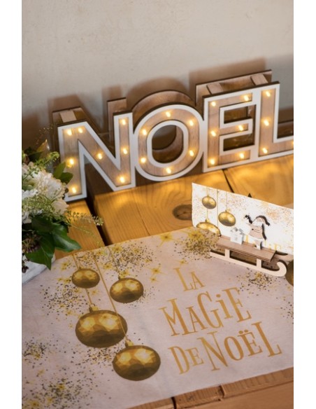 Chemin de table  La magie de Noël bleu