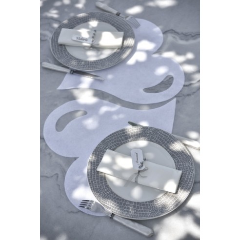 Chemin de table Saint Valentin