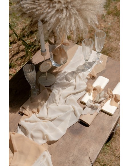 Chemin de table crêpe naturelle