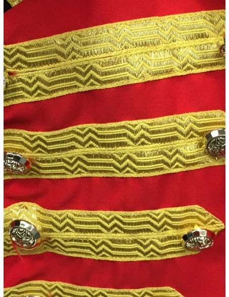 Location costume Groom