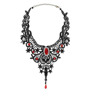 Collier vampire Gisela 2