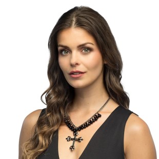 Collier Gothic