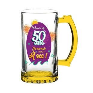 Chope de bière 50 ans pour célébrer un anniversaire