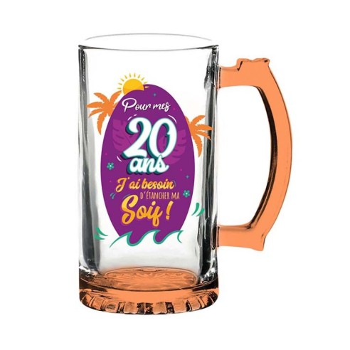 Chope de bière 20 ans pour célébrer un anniversaire