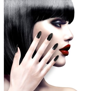 12 faux ongles noirs maquillage
