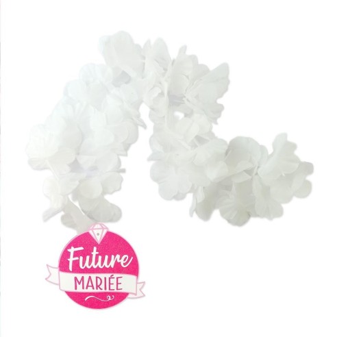 Collier de fleurs blanches Future Mariée pour EVJF entre copines