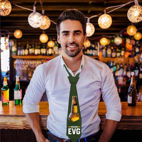 Cravate verte anti soif porte bouteille EVG en vente chez Festimania