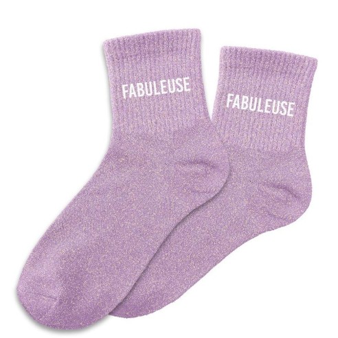 Chaussettes paillettes lavande avec le mot "Fabuleuse" inscrit