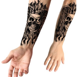 Faux tatouage tête de mort