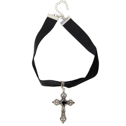 Collier croix gothique