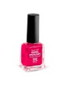 Vernis à ongles fuchsia