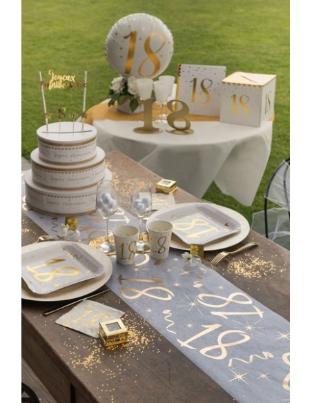 Chemin de table or et blanc - 18 ans